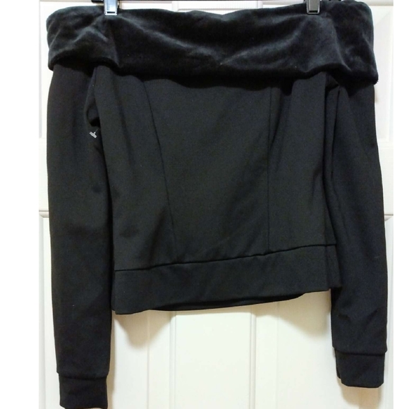 NWOT Juicy Couture Lounge Wear Long Sleeve, Off-the-Shoulder Top - Picture 2 of 16